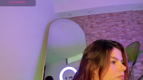 Lorenn online show from 2, 12, 2024