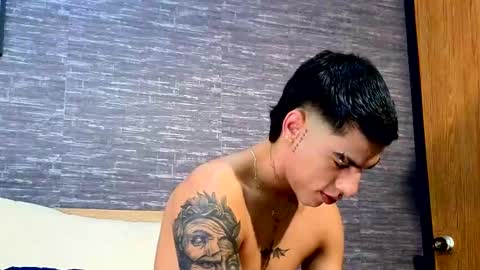  R U S S E L L  online show from 20, 2, 2025