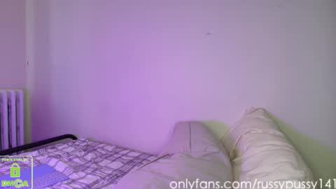 Snapshot of russypussy141 chatting on 29, 1, 2025 Alex online show from 29, 1, 2025