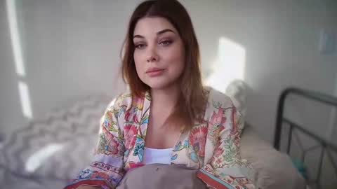 Snapshot of russypussy141 chatting on 17, 11, 2025 Alex online show from 17, 11, 2025