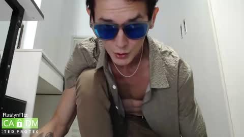 Snapshot of rustynf1tz chatting on 25, 7, 2026 MillionDollarGuy online show from 25, 7, 2026