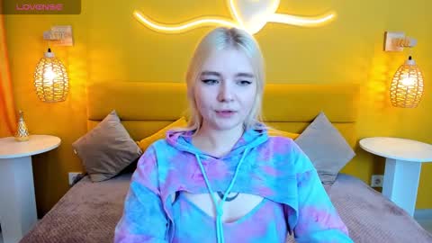 ruthbryant online show from 12, 10, 2025