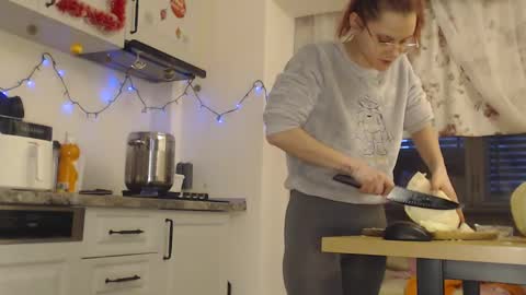 ruxandradanny online show from 2, 2, 2025