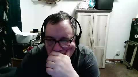 rwzar_1965 online show from 5, 4, 2026