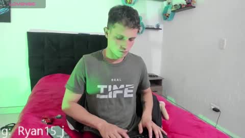 Snapshot of ryan15_ chatting on 13, 2, 2025 Ryan 15 online show from 13, 2, 2025
