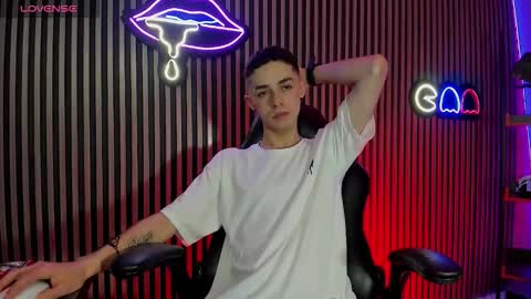 Snapshot of ryan_sailor chatting on 17, 10, 2025 RYAN online show from 17, 10, 2025