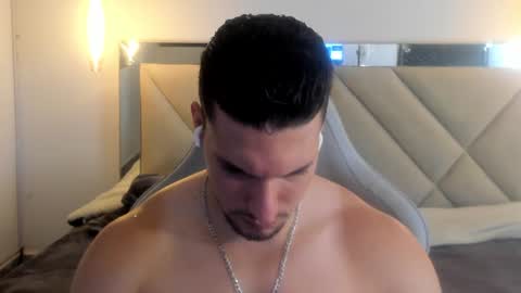 Snapshot of ryan_ward79 chatting on 8, 7, 2026 Ryan online show from 8, 7, 2026