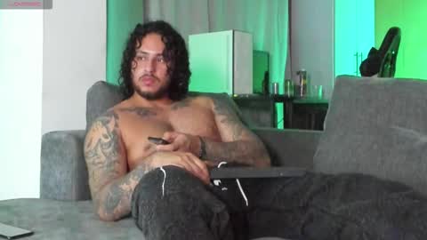 Snapshot of ryan_warren18 chatting on 8, 2, 2026 RYAN online show from 8, 2, 2026