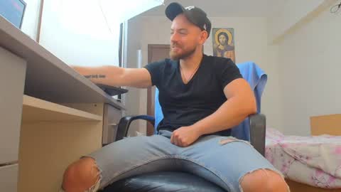 Ryanstone  online show from 25, 7, 2026