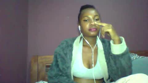 Snapshot of rycie chatting on 8, 11, 2025 Rycie online show from 8, 11, 2025