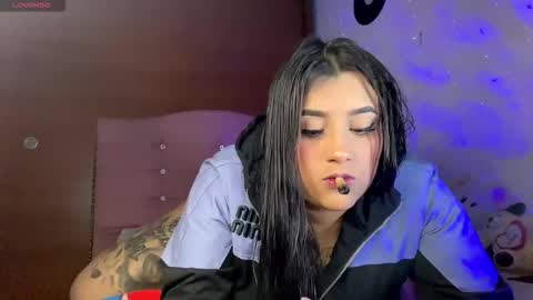 S H A R O N model independient online show from 6, 2, 2026