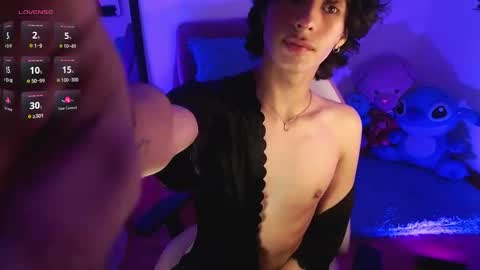 Santi  online show from 15, 9, 2025