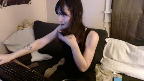 sabinewinters online show from 2, 4, 2026