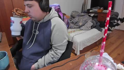 1141323  my Lord Mister Max   moms treasure online show from 19, 1, 2025