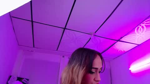 Snapshot of sabriina_fox999 chatting on 12, 9, 2025 sabrina fox online show from 12, 9, 2025