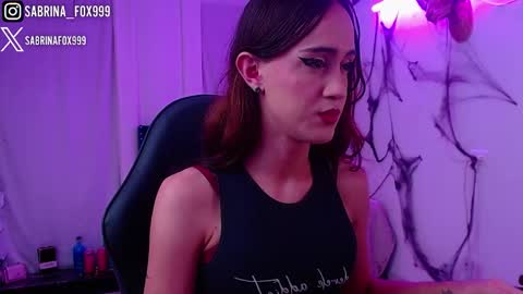 Snapshot of sabriina_fox999 chatting on 19, 11, 2025 sabrina fox online show from 19, 11, 2025