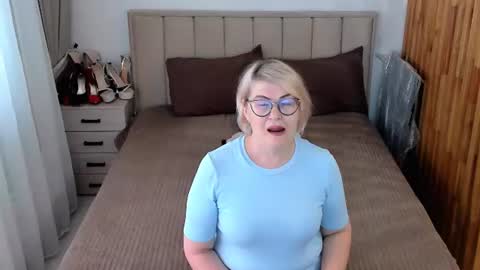 Sabrina MacMarren online show from 2, 7, 2026
