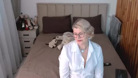 Sabrina MacMarren online show from 3, 7, 2026