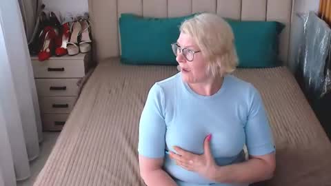 Sabrina MacMarren online show from 1, 8, 2026