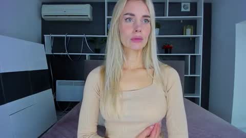 Sabrina online show from 10, 11, 2025