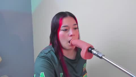 Snapshot of sabrinna_fox chatting on 30, 6, 2026 sabrinna online show from 30, 6, 2026