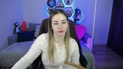 Sabrina Violet online show from 24, 3, 2026
