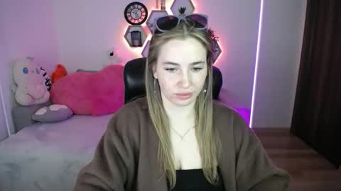 Sabrina Violet online show from 5, 5, 2026