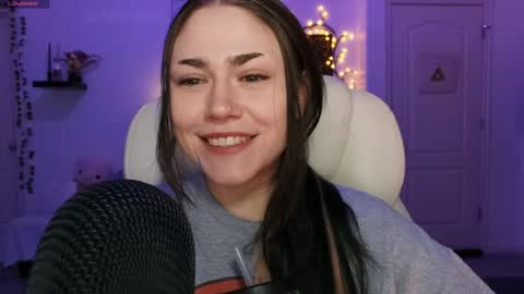 Snapshot of sadierenee96 chatting on 8, 4, 2026 Sadie Renee online show from 8, 4, 2026