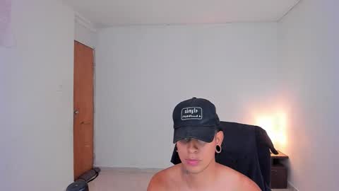 Snapshot of saenz_hotx chatting on 16, 10, 2025 saenz_hotx online show from 16, 10, 2025