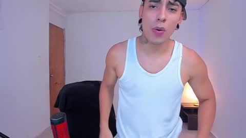 Snapshot of saenz_hotx chatting on 18, 10, 2025 saenz_hotx online show from 18, 10, 2025