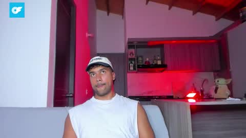 Snapshot of sag_1998 chatting on 3, 10, 2025 Sag online show from 3, 10, 2025