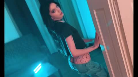 Snapshot of sage_storm chatting on 21, 2, 2025 Sage Storm online show from 21, 2, 2025