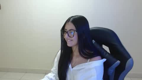 Sahaliefox  online show from 25, 3, 2026