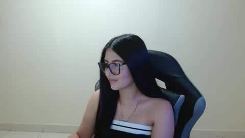 Sahaliefox  online show from 27, 4, 2026