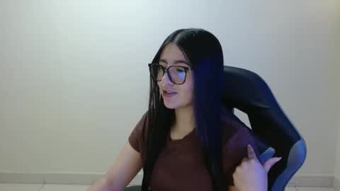 Sahaliefox  online show from 3, 5, 2026