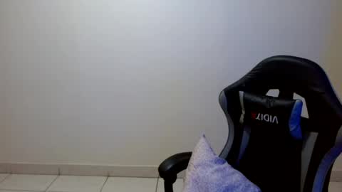 Sahaliefox  online show from 3, 8, 2026