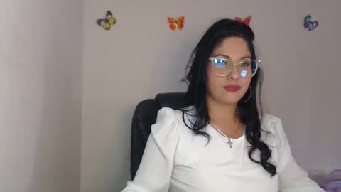 Karina online show from 28, 10, 2025