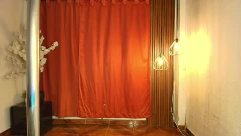 Snapshot of sahra_tayl0r_ chatting on 5, 7, 2026 SARA online show from 5, 7, 2026