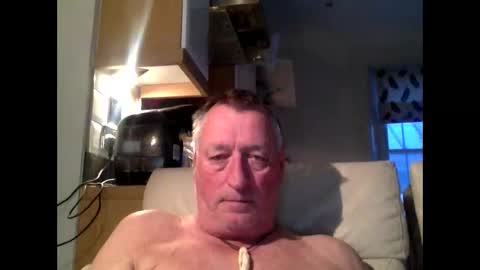 sail_naked online show from 11, 4, 2026