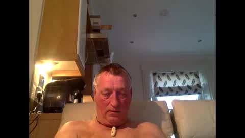sail_naked online show from 18, 4, 2026