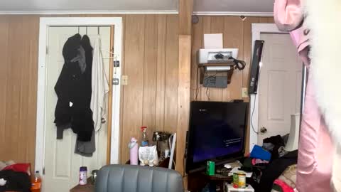 PupTwink online show from 25, 3, 2026