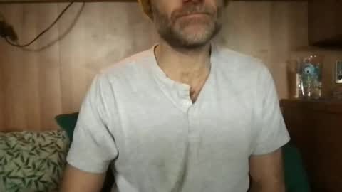 Snapshot of saint009 chatting on 4, 2, 2026 saint009 online show from 4, 2, 2026