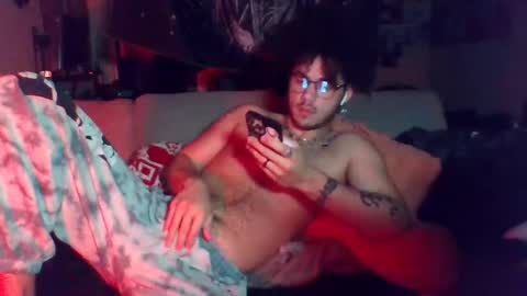 Snapshot of saintscurse chatting on 4, 3, 2025 Saintscurse online show from 4, 3, 2025