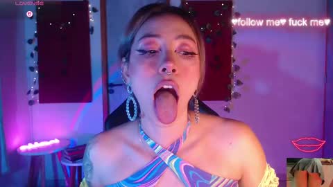 Snapshot of sakuraa_beauty chatting on 19, 10, 2025 Sakura online show from 19, 10, 2025