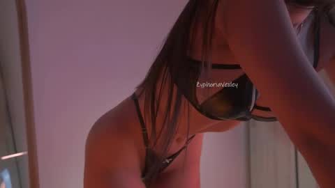 Sakura kato online show from 6, 5, 2026