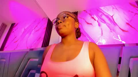 salem_rosee online show from 18, 3, 2026