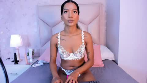 salem_smith_ online show from 2, 5, 2026