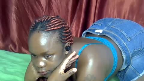 sally_bee1 online show from 28, 6, 2026