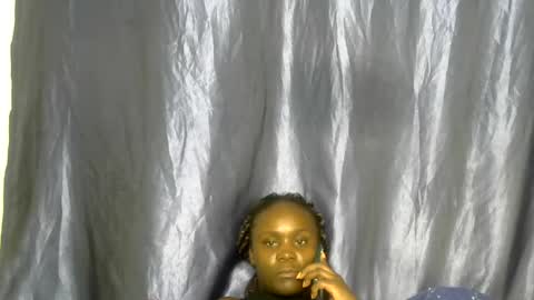 sally_bee1 online show from 25, 7, 2026