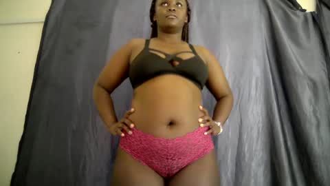 sally_bee1 online show from 26, 7, 2026